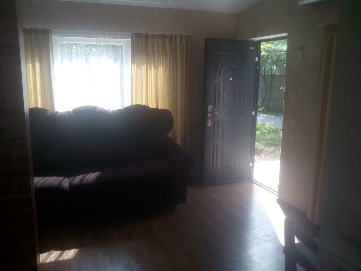 Malu Villa Koetaisi Buitenkant foto